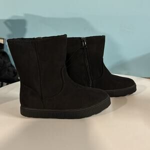 Cat & Jack - Girls Pip Shearling Style Boots size 11